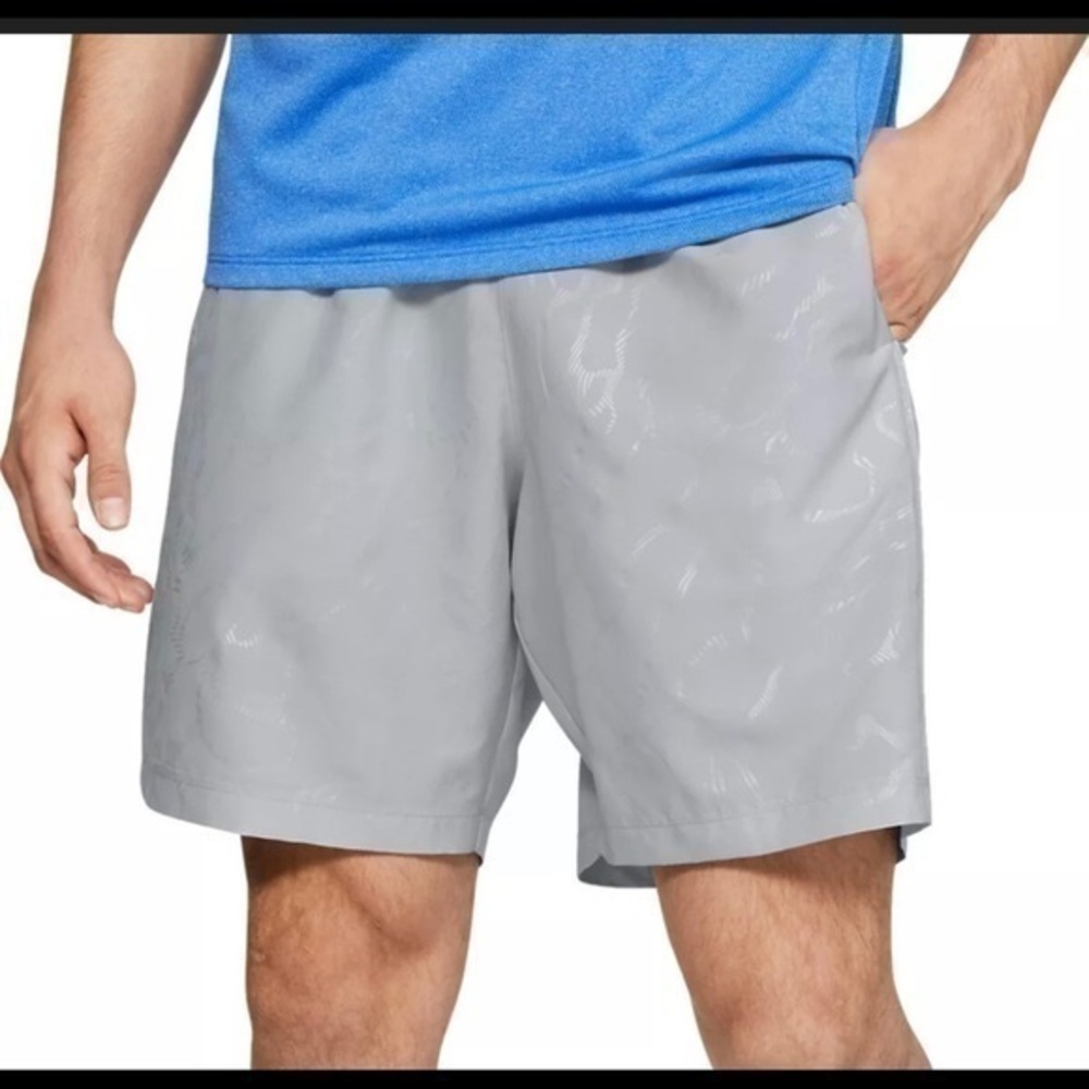 New Mens Under Armour 1351670 014 Grey White Short